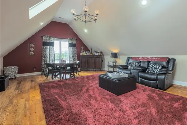 $825,000 | 100 Founders Lane, Memphis, TN 38103