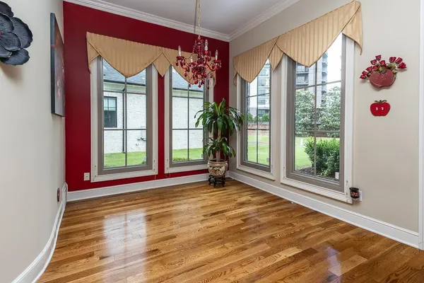 $825,000 | 100 Founders Lane, Memphis, TN 38103