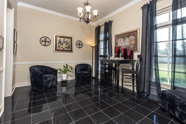 $825,000 | 100 Founders Lane, Memphis, TN 38103