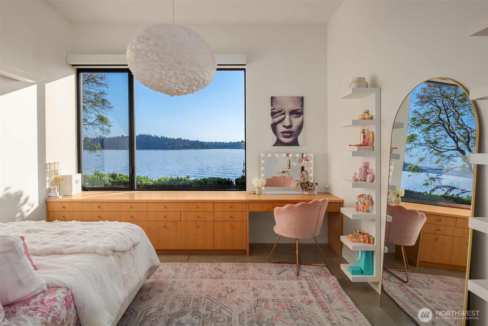 4041 West Mercer Way Mercer Island, WA 98040 - Photo 20 of 33