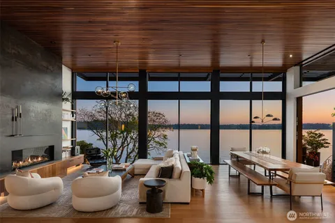 $13,995,000 | 4041 West Mercer Way, Mercer Island, WA 98040
