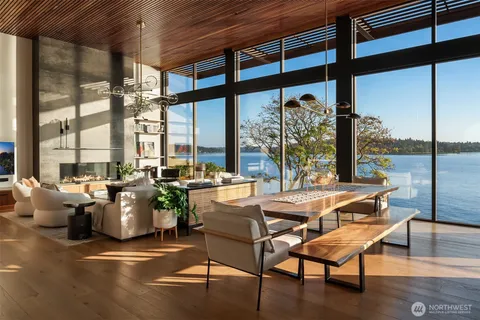 $13,995,000 | 4041 West Mercer Way, Mercer Island, WA 98040