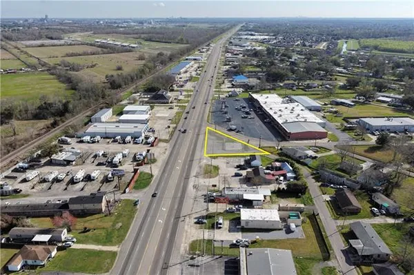 $299,900 | 13441 Highway 90, Boutte, LA 70039