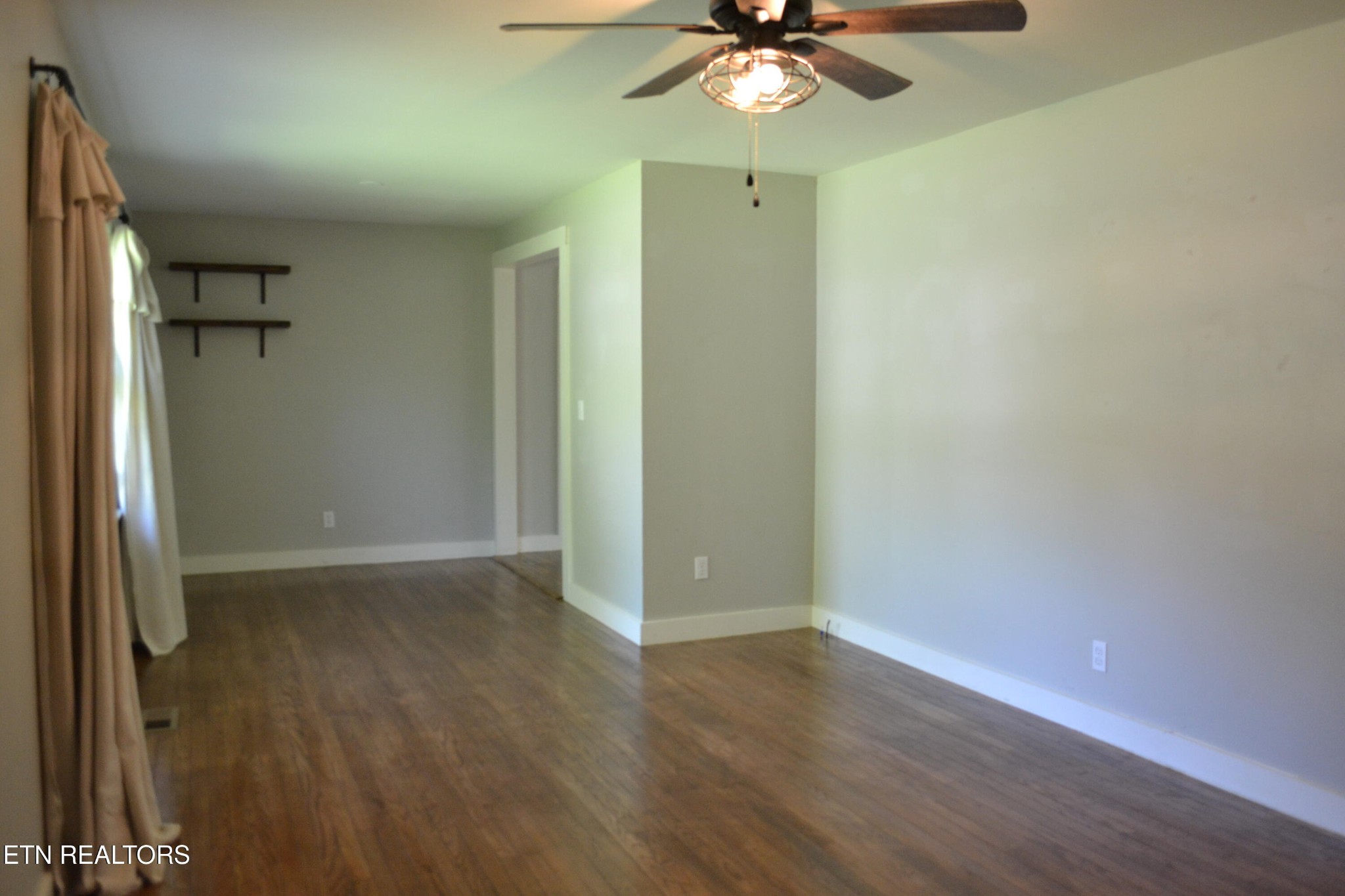 105 Rand Circle Oak Ridge, TN 37830 - Photo 8 of 60 Gallery Image 8
