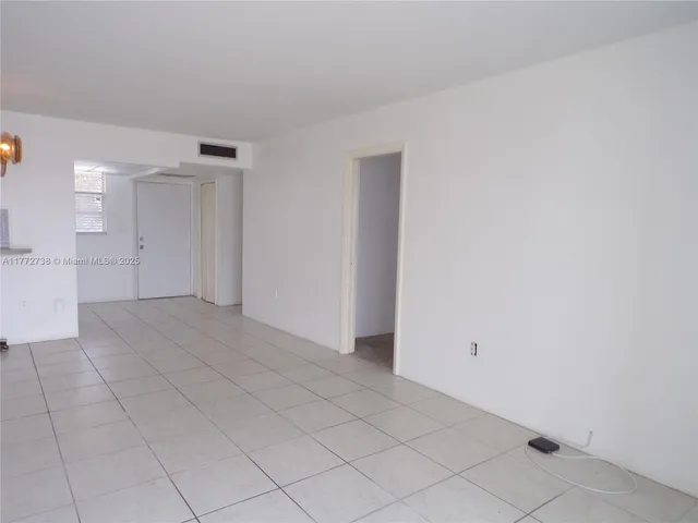 $190,000 | 2920 Point E Drive, Unit N111, Aventura, FL 33160