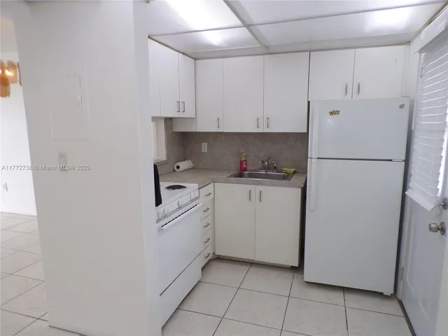 $190,000 | 2920 Point E Drive, Unit N111, Aventura, FL 33160