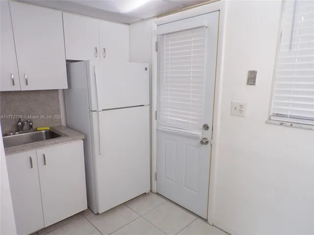 $190,000 | 2920 Point E Drive, Unit N111, Aventura, FL 33160