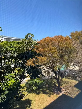 $2,400 | 218 Northeast 12th Avenue, Unit 302, Hallandale Beach, FL 33009