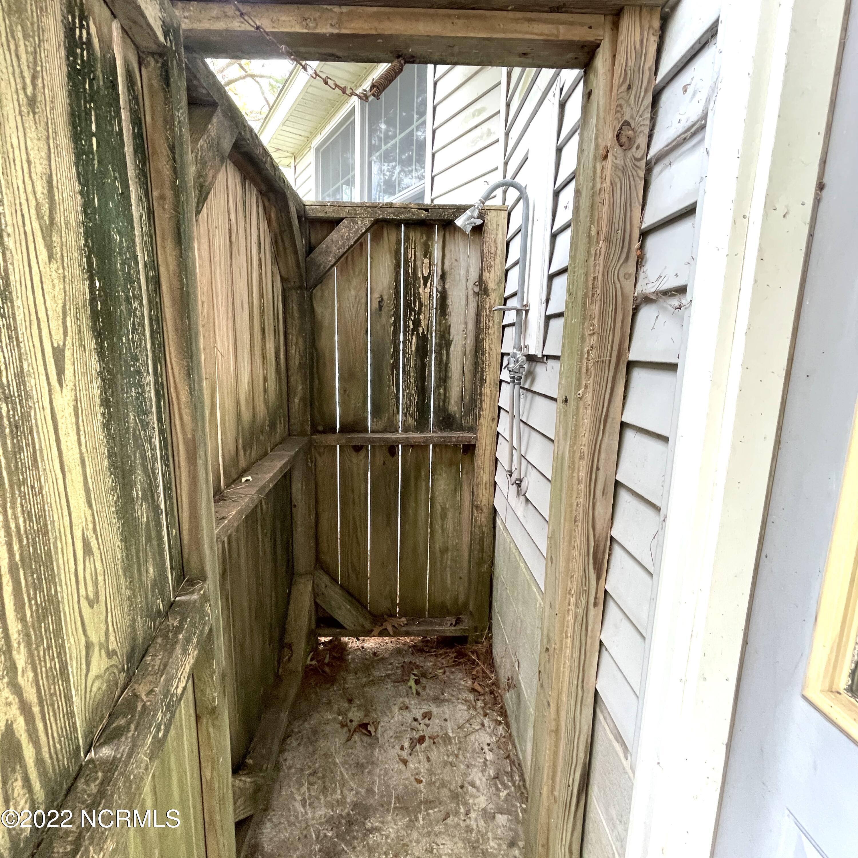 118 Horniblow Point Road Edenton, NC 27932 - Photo 31 of 33 Shower