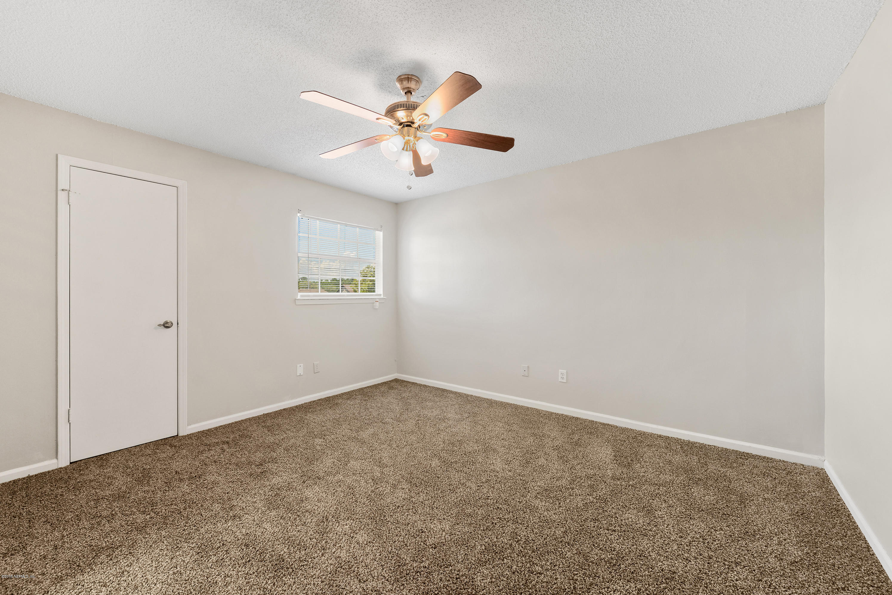 8831 Ivey Road Jacksonville, FL 32216 - Photo 13 of 17 Uptairs Suite