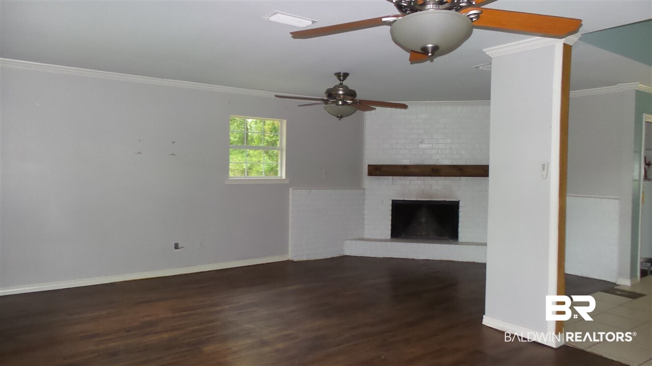 10050 Wells Road North Theodore, AL 36582 - Photo 2 of 12