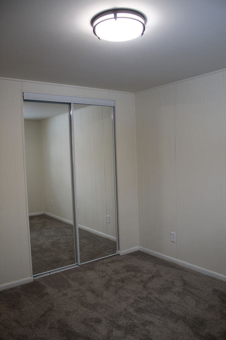 324 Sumac Street Wilmington, IL 60481 - Photo 16 of 23 an empty room with closet area