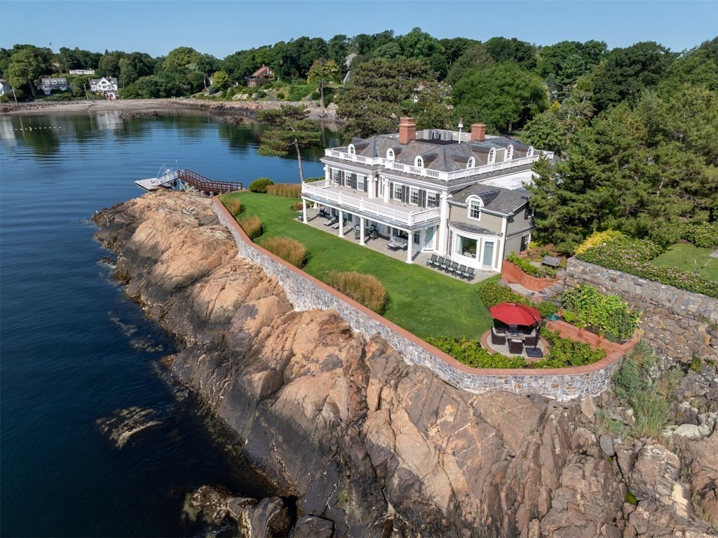 17 Crowninshield Road Marblehead, MA 01945 - Photo 40 of 42