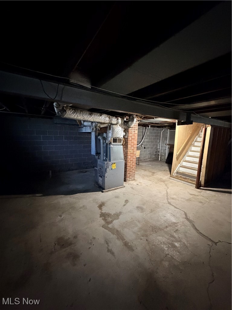 18404 Neff Road Cleveland, OH 44119 - Photo 14 of 16 Gallery Image 14