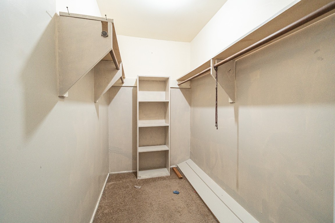 7406 Baneway Drive Houston, TX 77072 - Photo 15 of 22 a view of closet