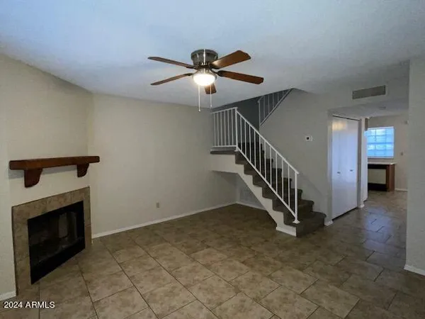 $1,725 | 921 West University Drive, Unit 1094, Mesa, AZ 85201