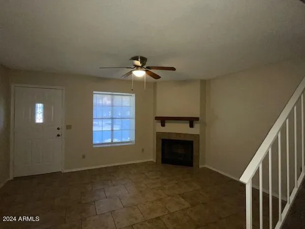 $1,725 | 921 West University Drive, Unit 1094, Mesa, AZ 85201
