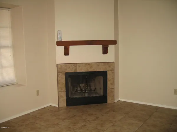 $1,725 | 921 West University Drive, Unit 1094, Mesa, AZ 85201