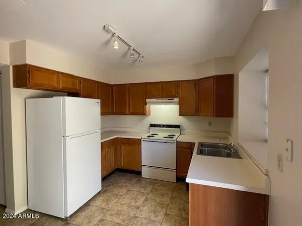 $1,725 | 921 West University Drive, Unit 1094, Mesa, AZ 85201