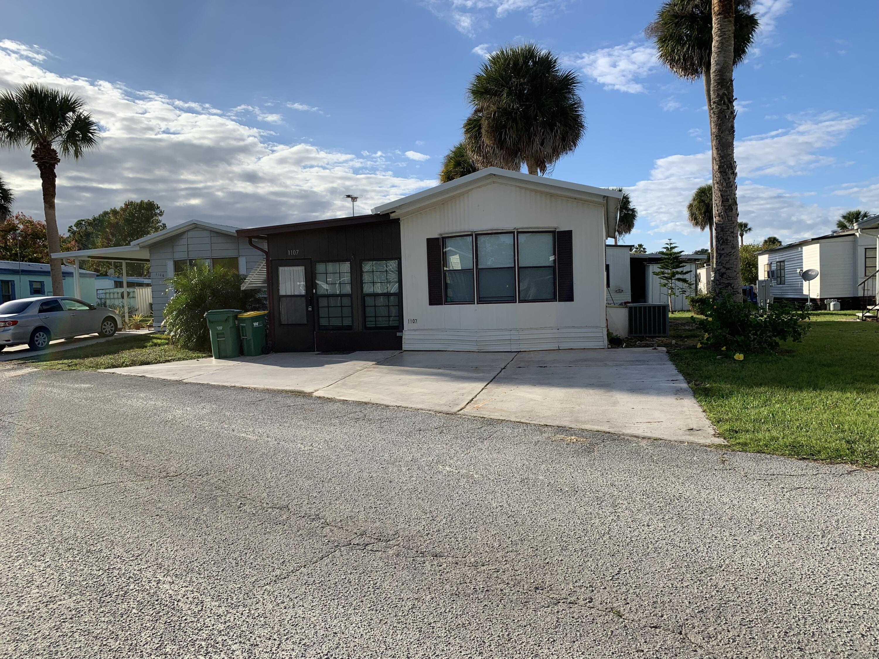 1107 Rainbow Circle Eustis, FL 32726 - Photo 1 of 11 1107