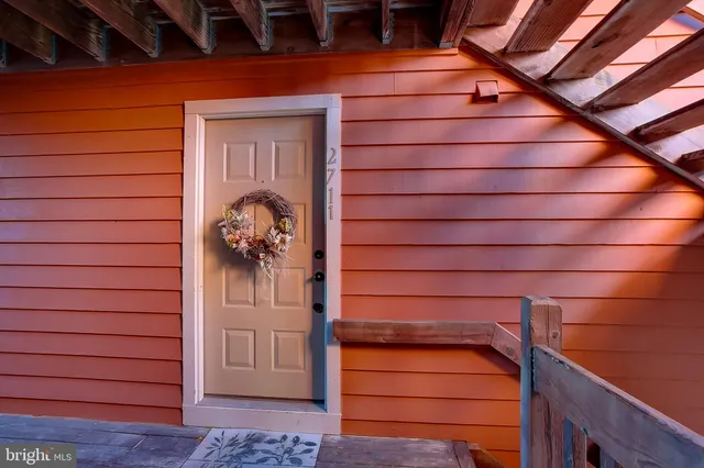 $260,000 | 2711 B Sussex Court, Mount Laurel, NJ 08054