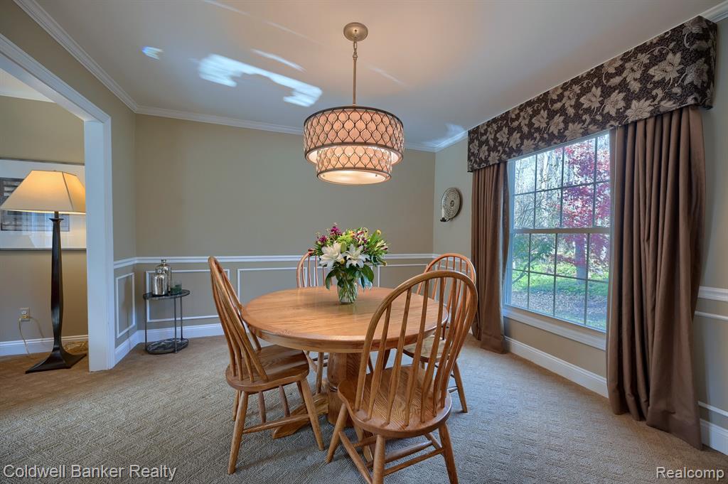 29314 Parkside Farmington Hills, MI 48331 - Photo 9 of 39
