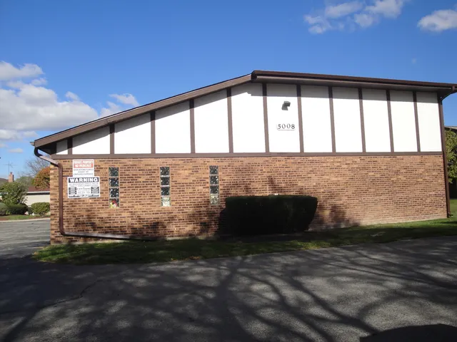 $190,000 | 5008 West 122nd Street, Unit 1A, Alsip, IL 60803