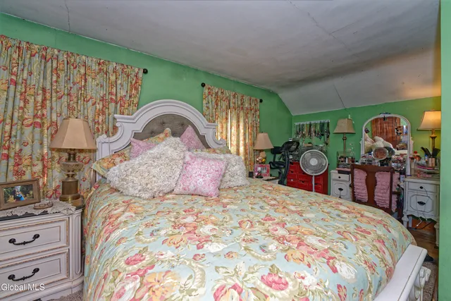 $139,900 | 139 5th Avenue, Gloversville, NY 12078