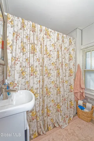 $139,900 | 139 5th Avenue, Gloversville, NY 12078