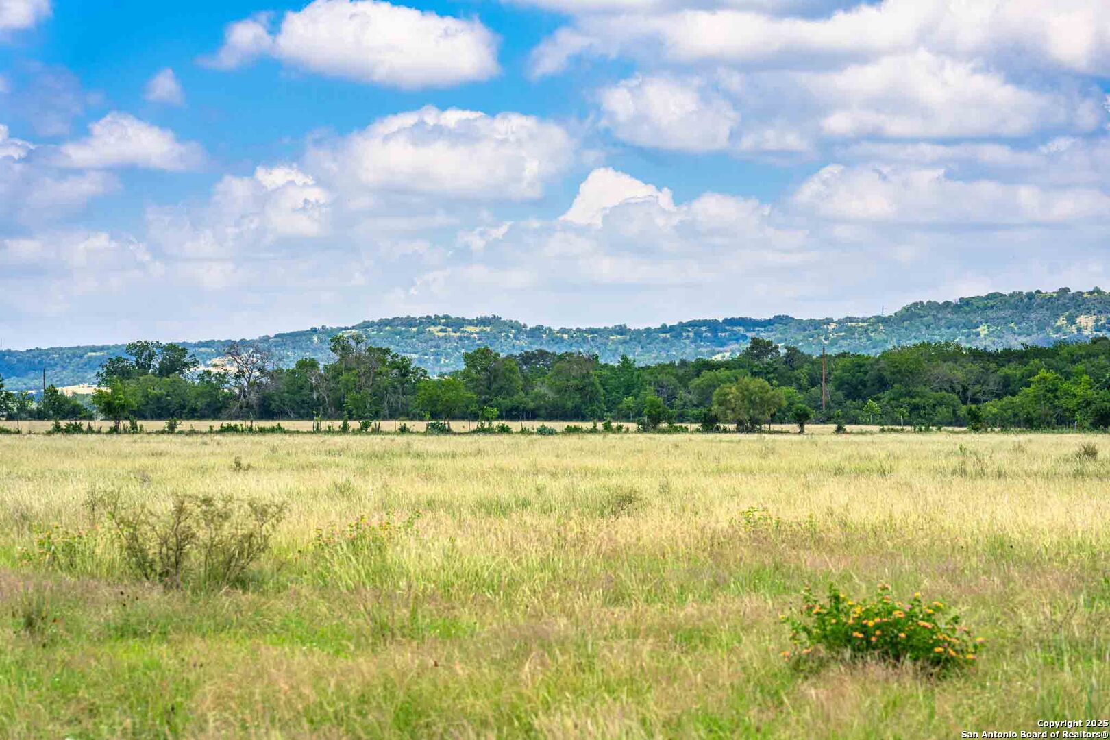 8 Cypress Creek Road Comfort, TX 78013 - Photo 12 of 39 a view of an ocean and beach