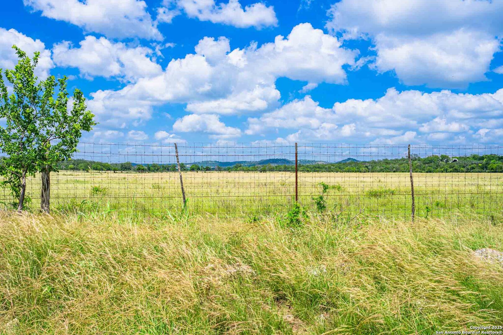 8 Cypress Creek Road Comfort, TX 78013 - Photo 28 of 39 a view of a swimming pool with an outdoor space