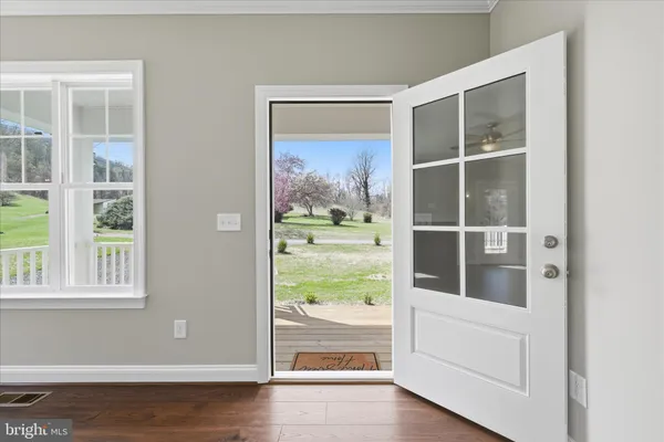 $547,000 | 11 Scenic Lane, Flint Hill, VA 22627