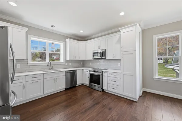 $547,000 | 11 Scenic Lane, Flint Hill, VA 22627