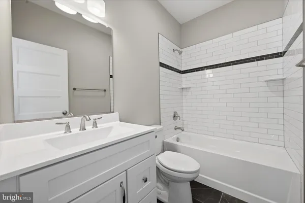 $547,000 | 11 Scenic Lane, Flint Hill, VA 22627
