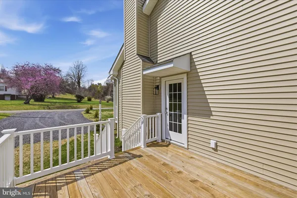 $547,000 | 11 Scenic Lane, Flint Hill, VA 22627