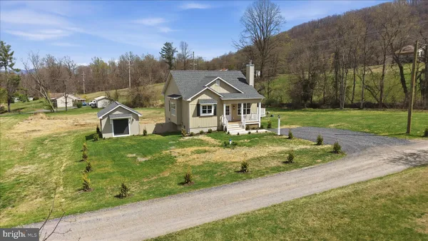 $547,000 | 11 Scenic Lane, Flint Hill, VA 22627