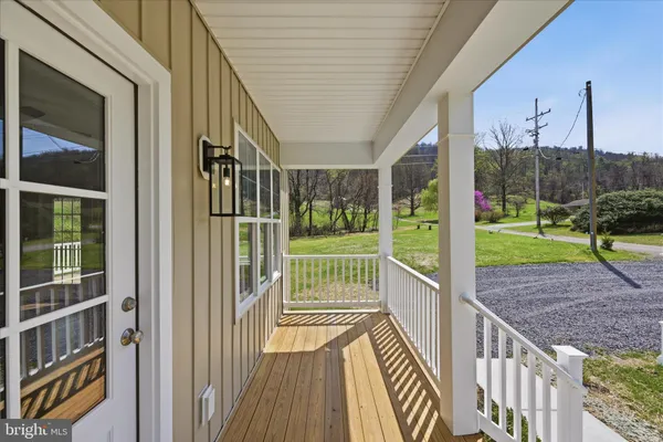 $547,000 | 11 Scenic Lane, Flint Hill, VA 22627