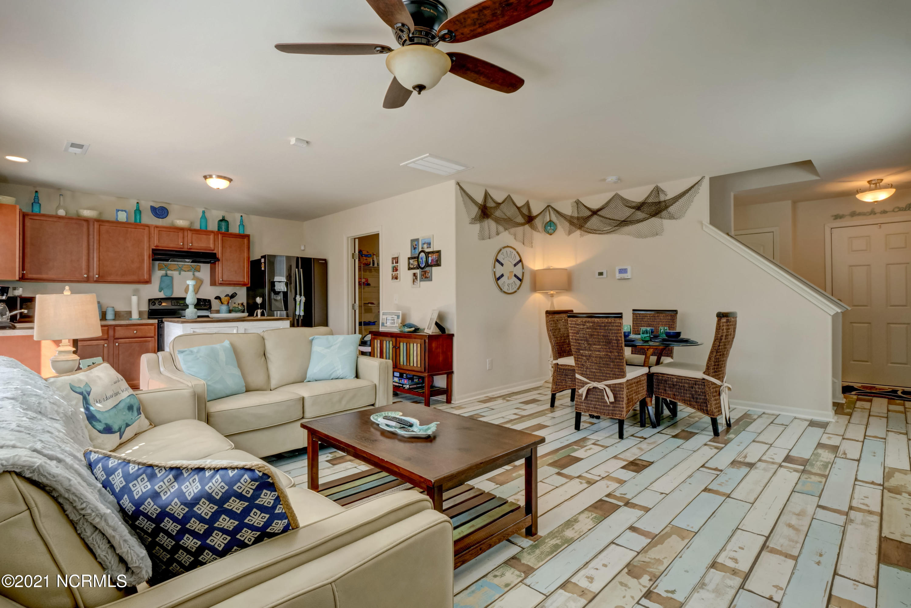 209 Chalet Road Holly Ridge, NC 28445 - Photo 5 of 29 P4599846_47_48_49_50_51_52