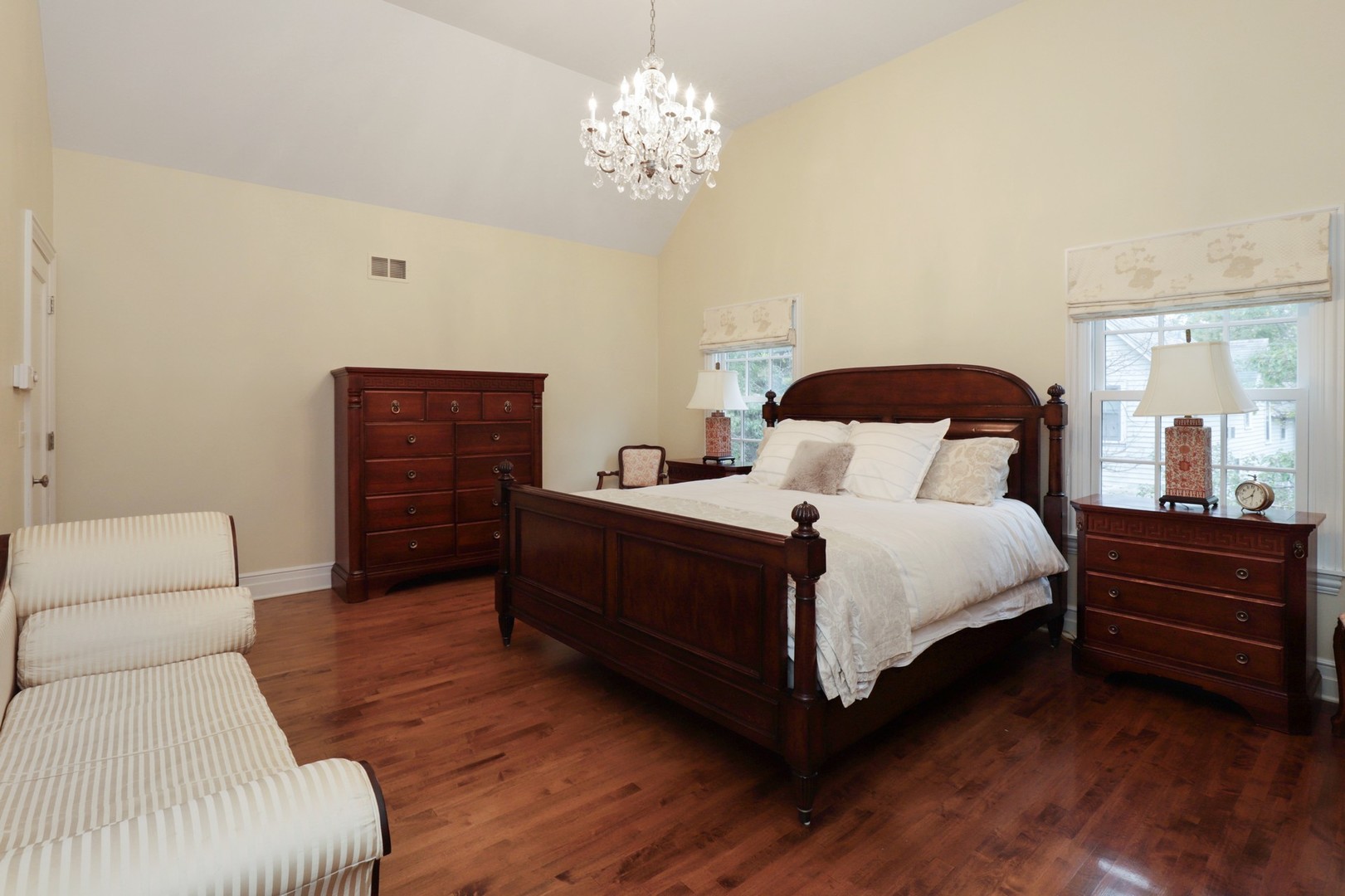 979 Maplewood Road Lake Forest, IL 60045 - Photo 12 of 25