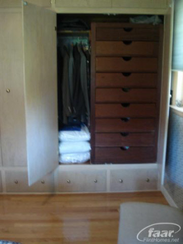 6401 Flushing Road Flushing, MI 48433 - Photo 9 of 17 20252571-8.JPG