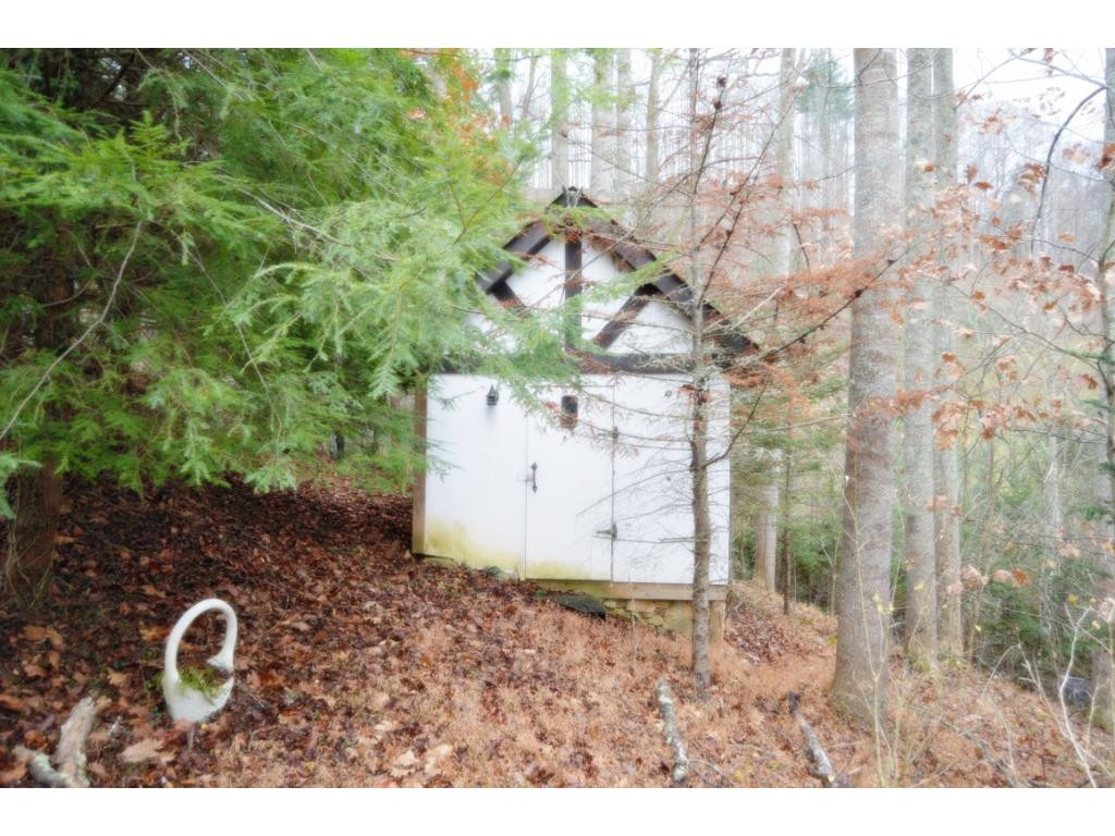 179 Simerly Creek Road Hampton, TN 37658 - Photo 27 of 30 Photo 27