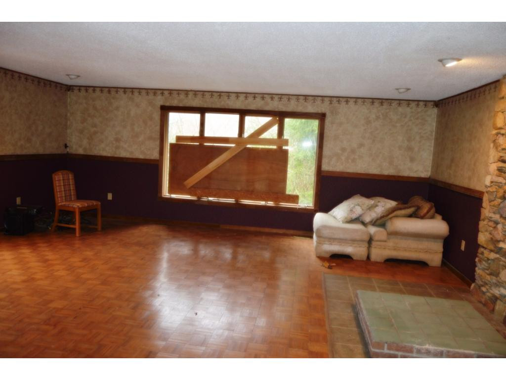 179 Simerly Creek Road Hampton, TN 37658 - Photo 6 of 30 Photo 6