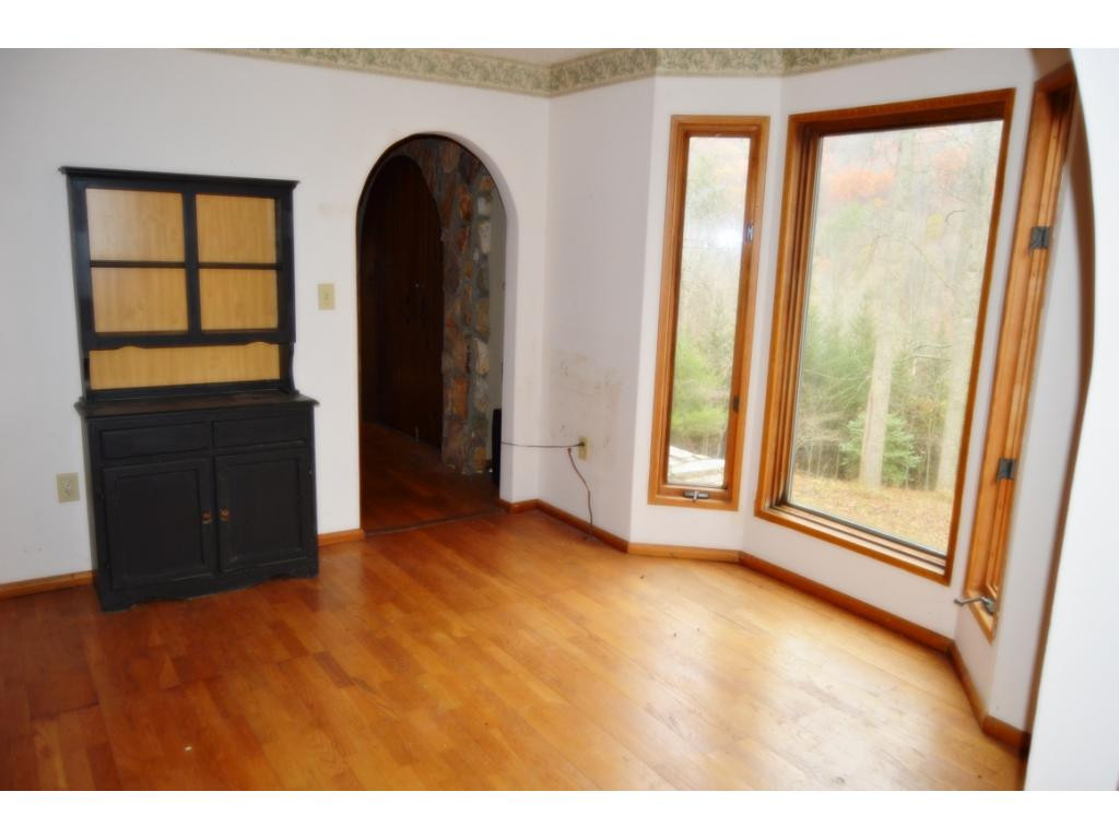 179 Simerly Creek Road Hampton, TN 37658 - Photo 9 of 30 Photo 9
