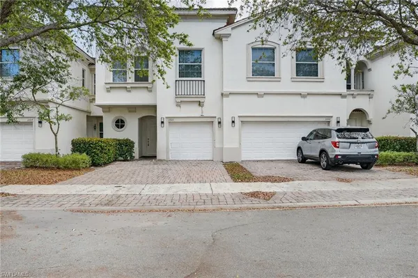 $2,600 | 7054 Ambrosia Lane, Unit 3305, Naples, FL 34119