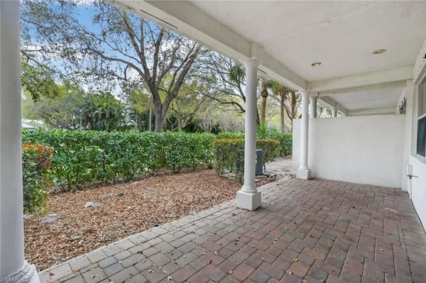 $2,600 | 7054 Ambrosia Lane, Unit 3305, Naples, FL 34119