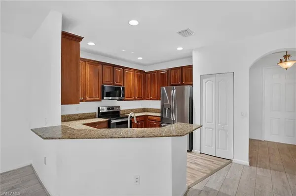 $2,600 | 7054 Ambrosia Lane, Unit 3305, Naples, FL 34119