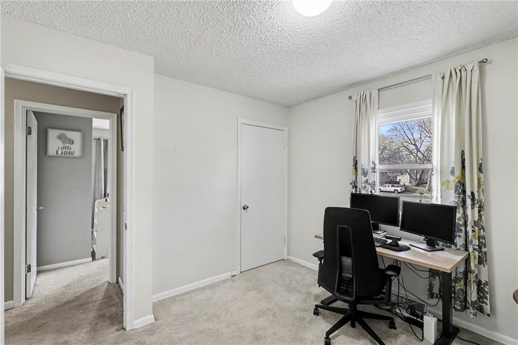 4745 Slater Street Merriam, KS 66203 - Photo 18 of 32