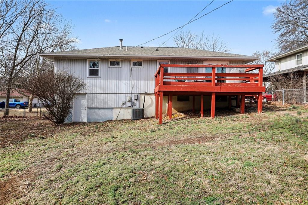 4745 Slater Street Merriam, KS 66203 - Photo 25 of 32