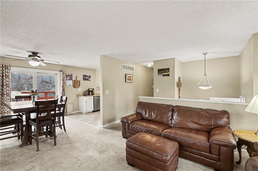 4745 Slater Street Merriam, KS 66203 - Photo 7 of 32