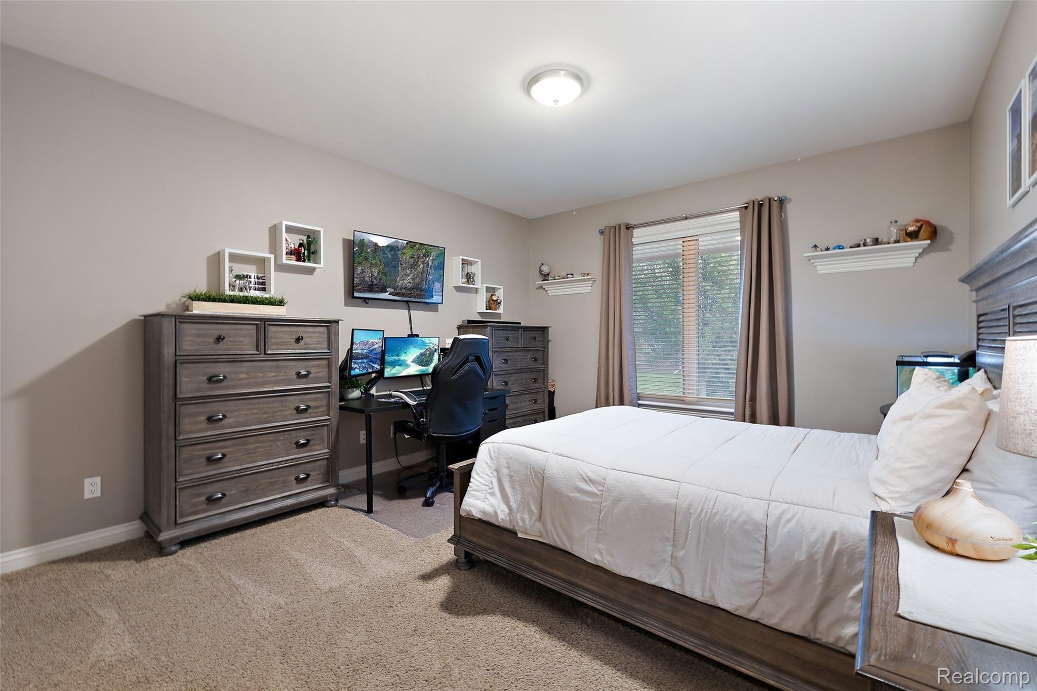 50646 Nesting Ridge Drive Macomb, MI 48044 - Photo 26 of 48 50646 Nesting Ridge-36.jpg